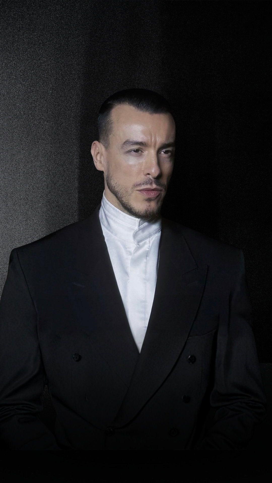 Cem Adrian