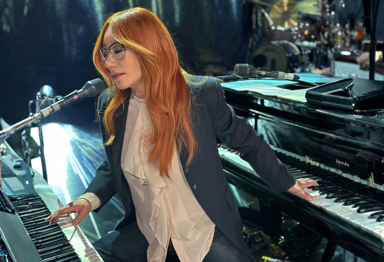 Tori Amos - In Times Of Dragons